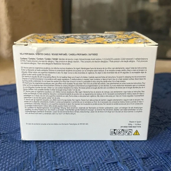 Ceras Roura Mediterranean Fig Scented Candle - Picture 3 of 3